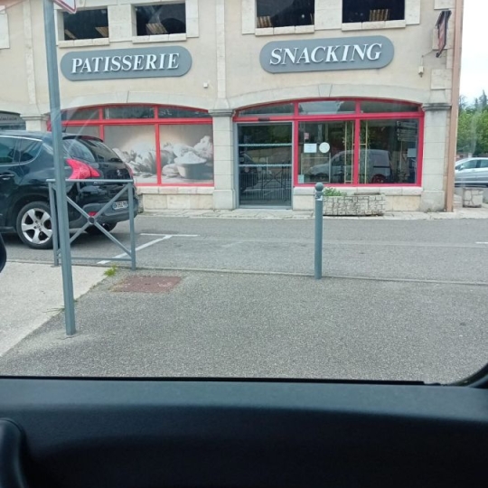 L.D.V Immobilier : Commerces | PIERRELATTE (26700) | 200.00m2 | 239 000 € 