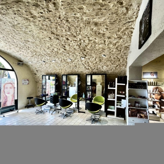  L.D.V Immobilier : Commercial | PONT-SAINT-ESPRIT (30130) | 77 m2 | 60 750 € 