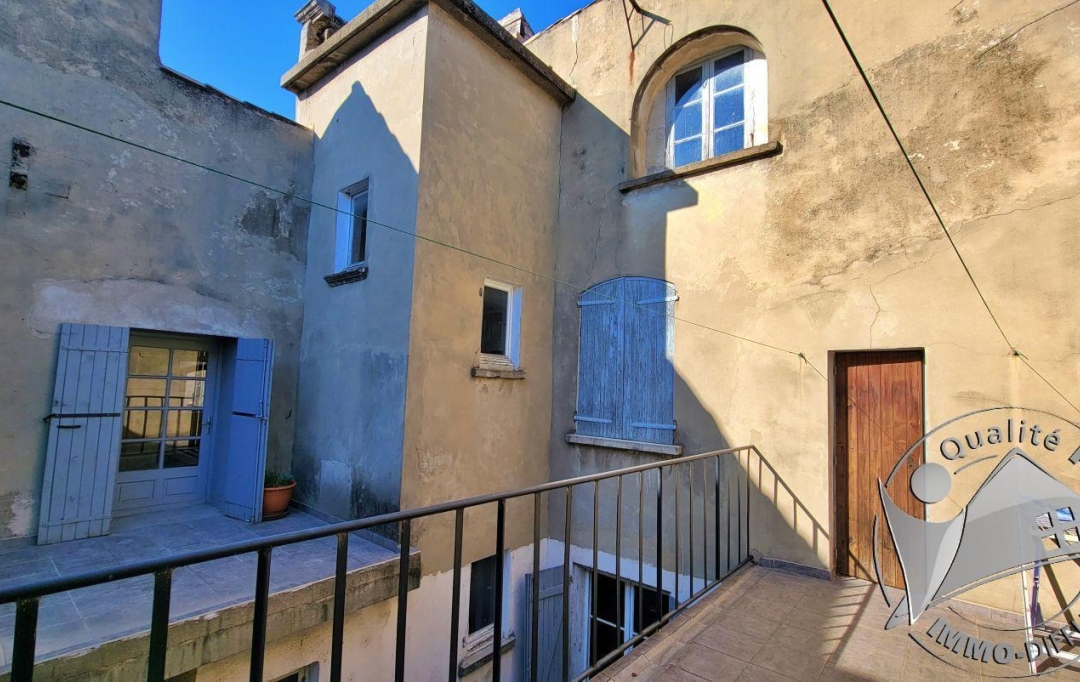 L.D.V Immobilier : Immeuble | PONT-SAINT-ESPRIT (30130) | 143 m2 | 169 000 € 