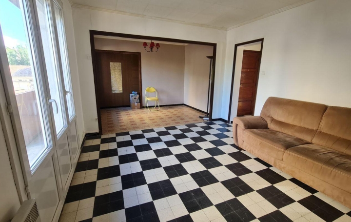 Appartement P3 BOURG-SAINT-ANDEOL 64 m2 55 500 € Appartement P3 BOURG-SAINT-ANDEOL 64 m2 55 500 €