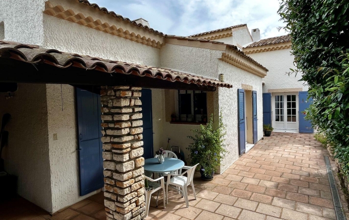 Maison SAINT-PAULET-DE-CAISSON 180 m2 429 400 € Maison SAINT-PAULET-DE-CAISSON 180 m2 429 400 €